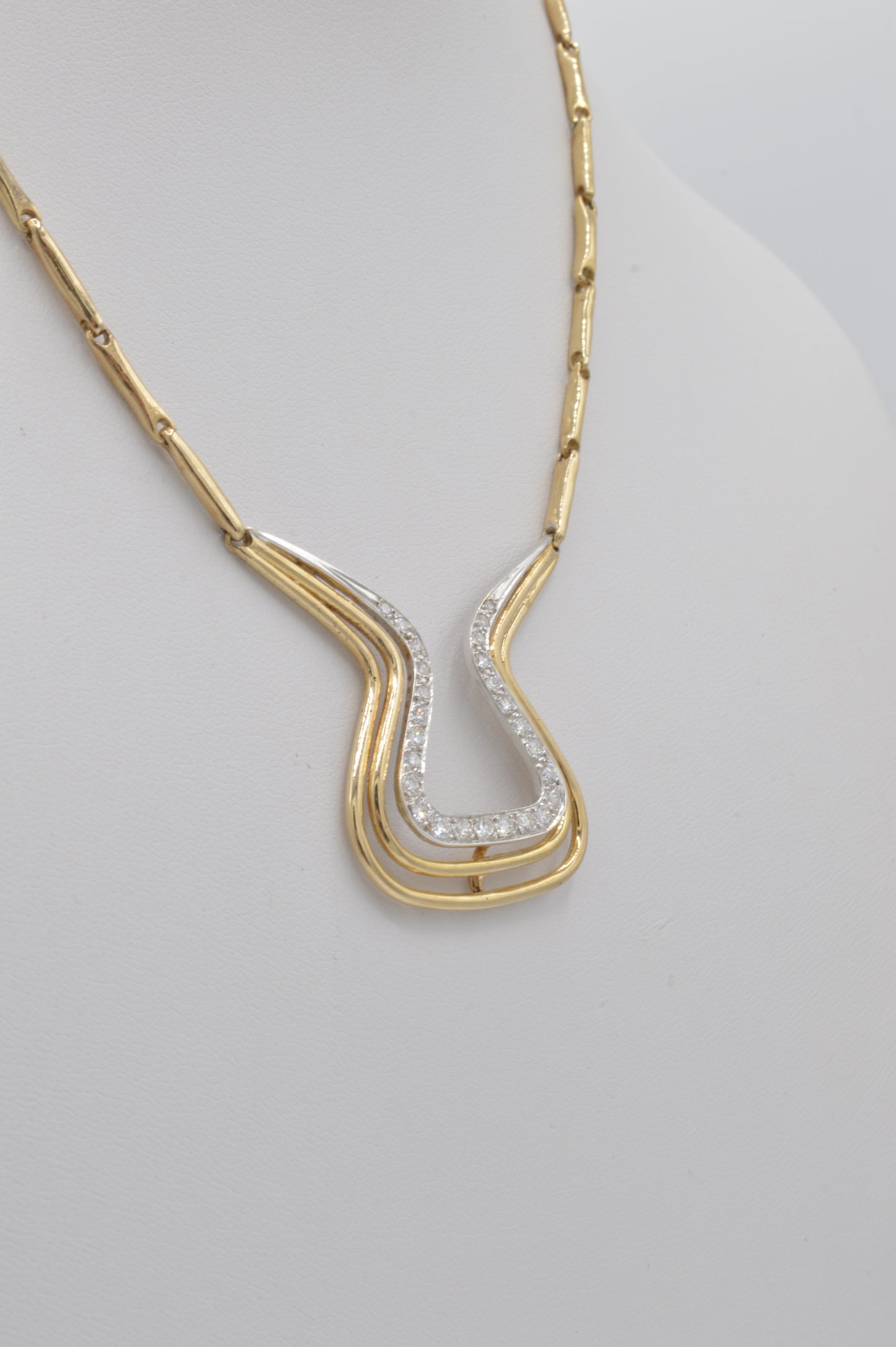 Upside-down Omega Diamond