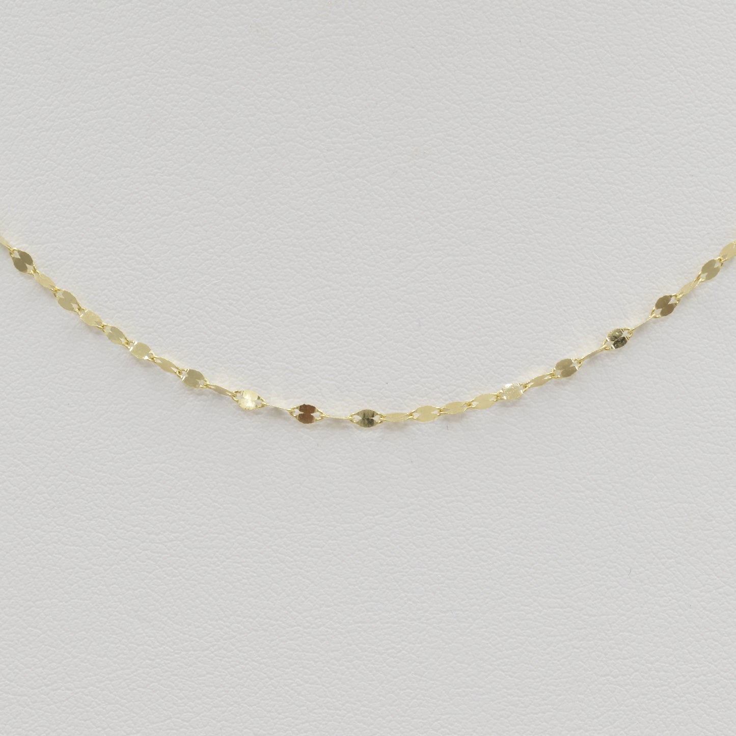 Dainty Dot Chain