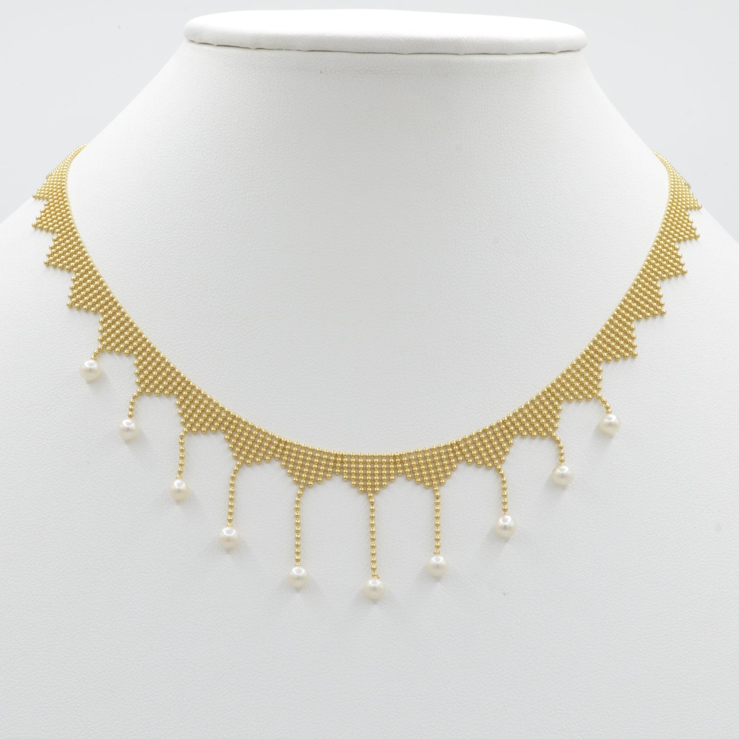 Pearl Dripping Collar
