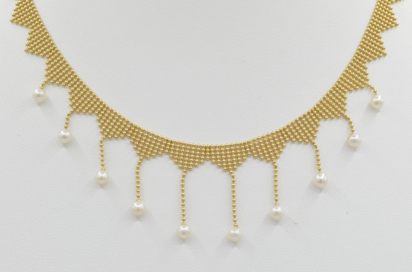 Pearl Dripping Collar