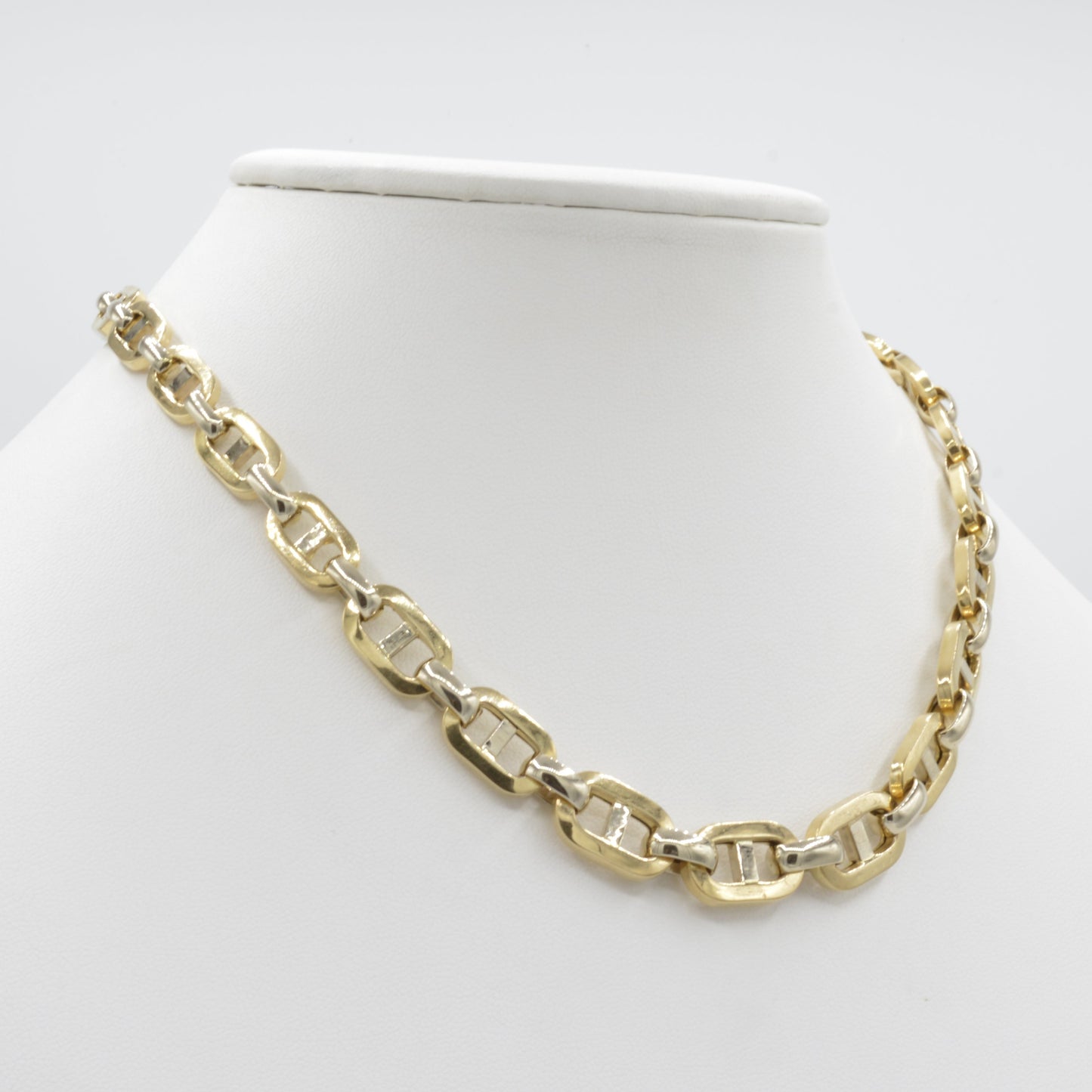 Classic Chunky Collar