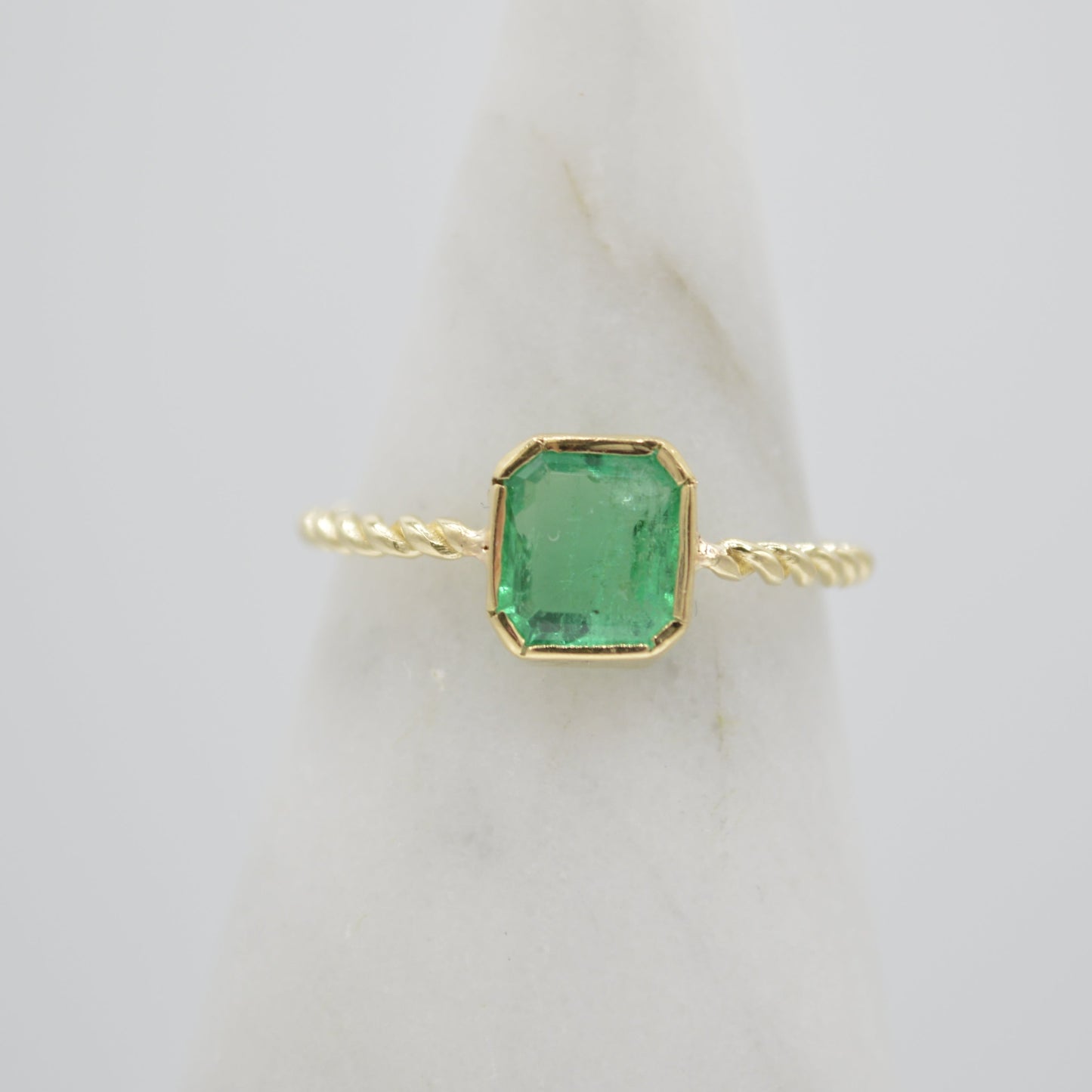 Simple Emerald Ring