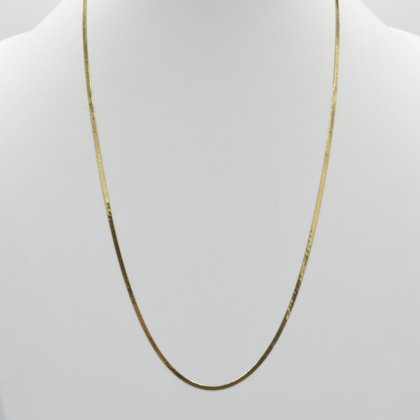 23" Herringbone Chain