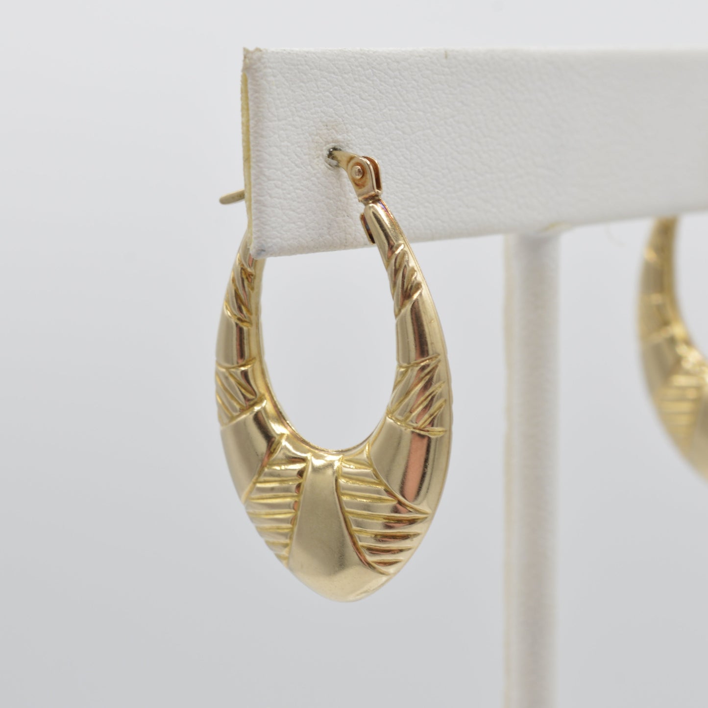 Artemis Hoops