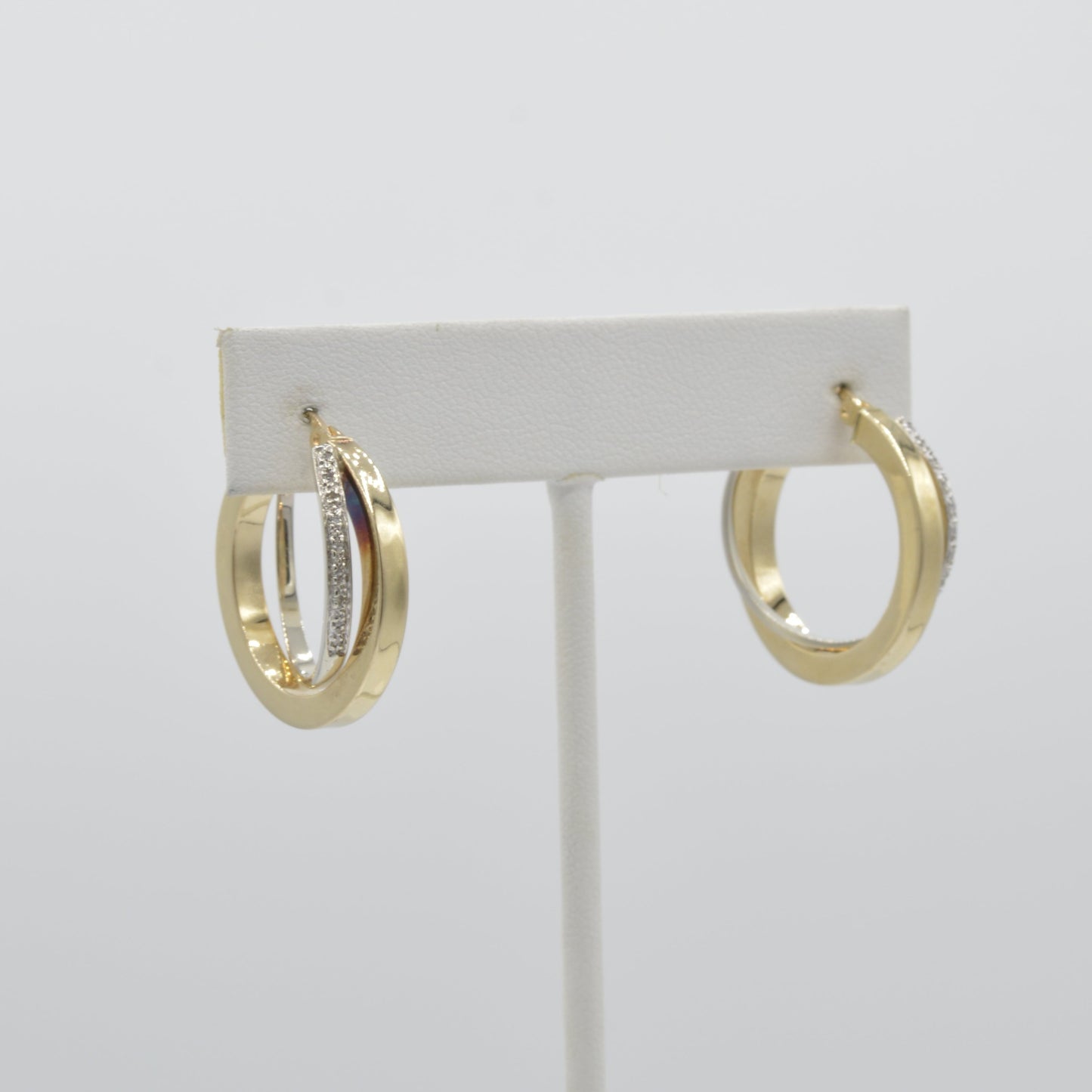 2-Tone Interlocked Hoops