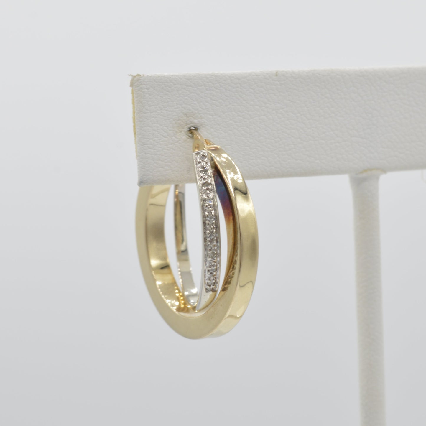 2-Tone Interlocked Hoops