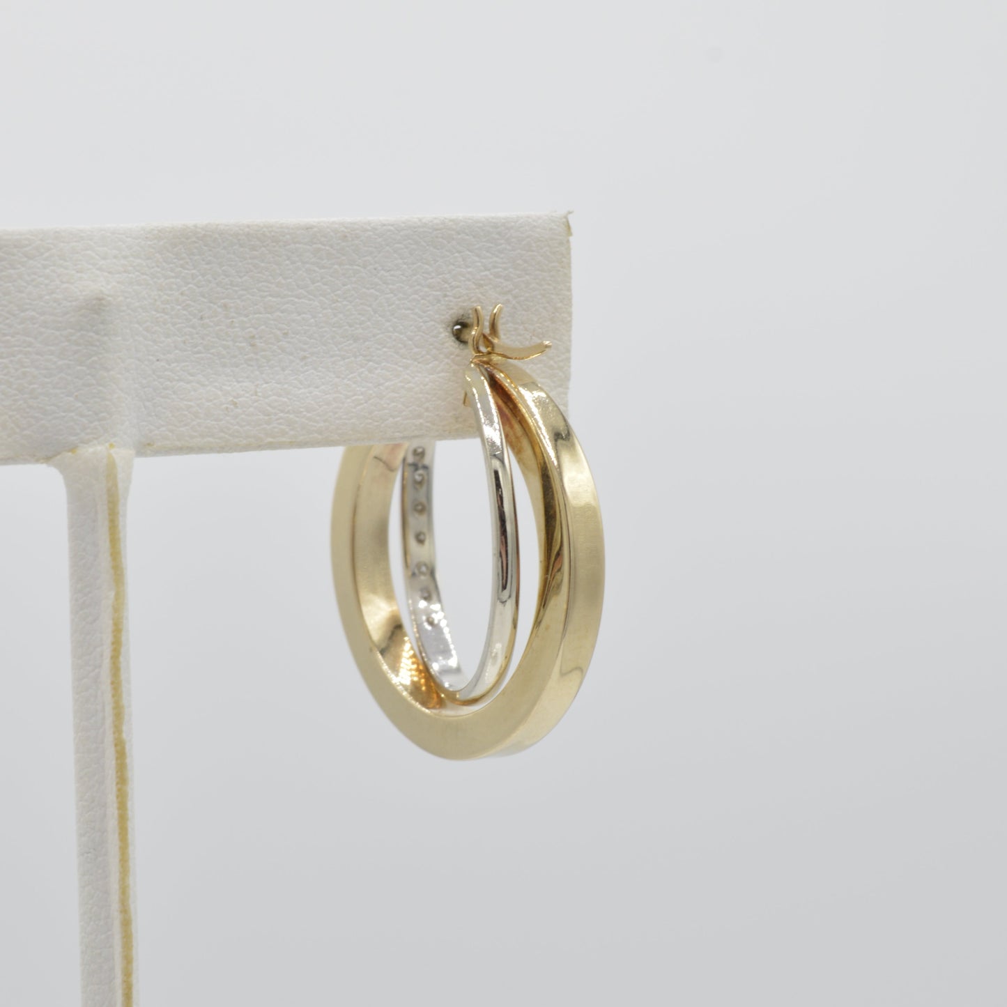 2-Tone Interlocked Hoops