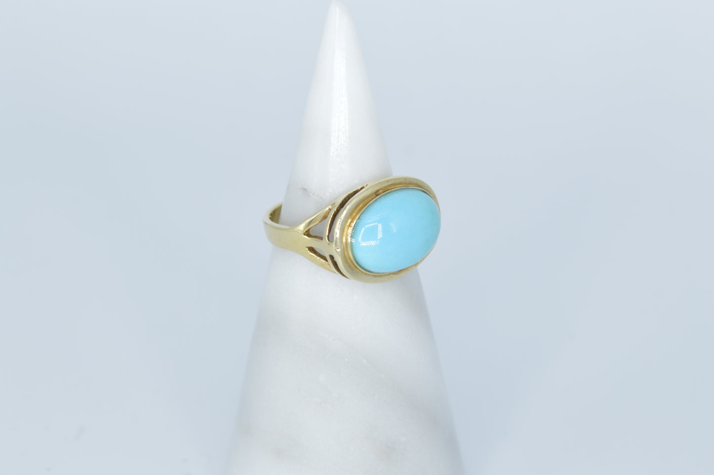 Turquoise Cabochon Ring
