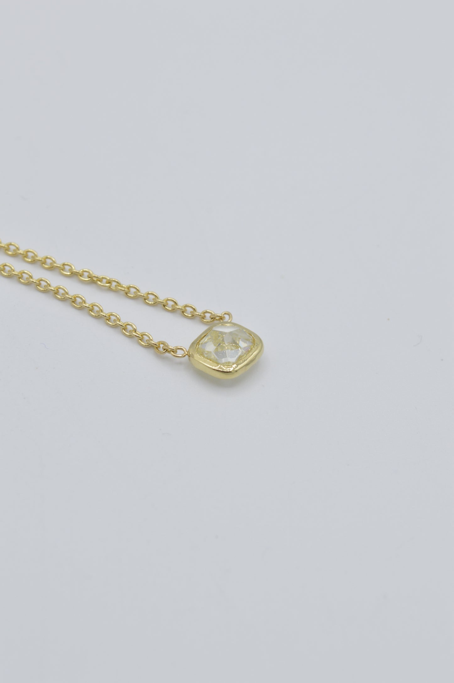 Yellow-Diamond Solitaire, 20"