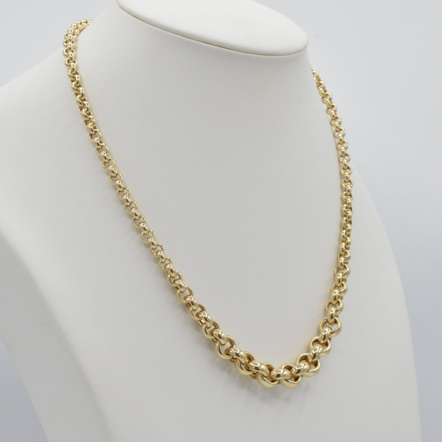 Graduated Rolo Chain
