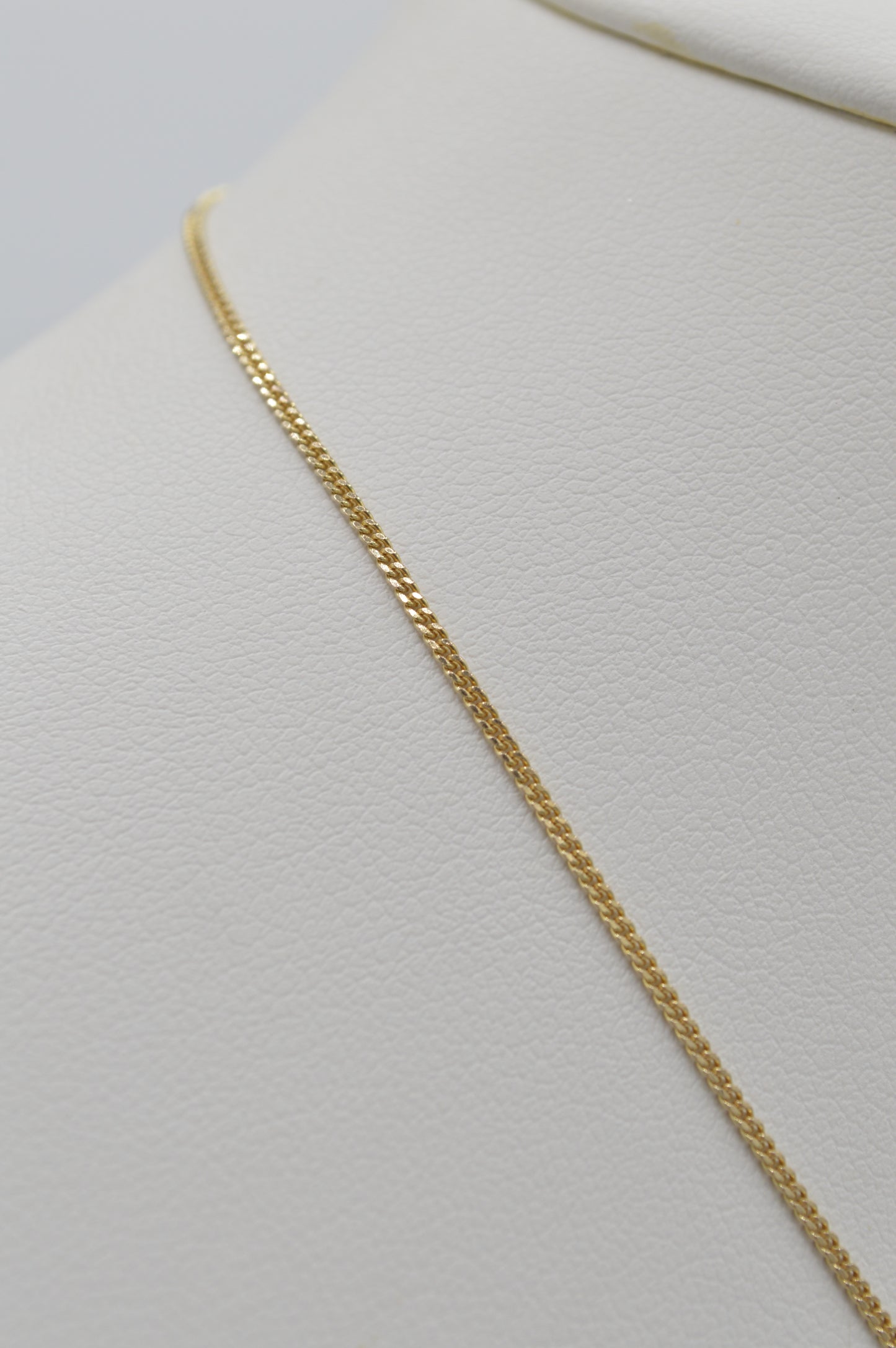 Dainty Curb Collar, 15"