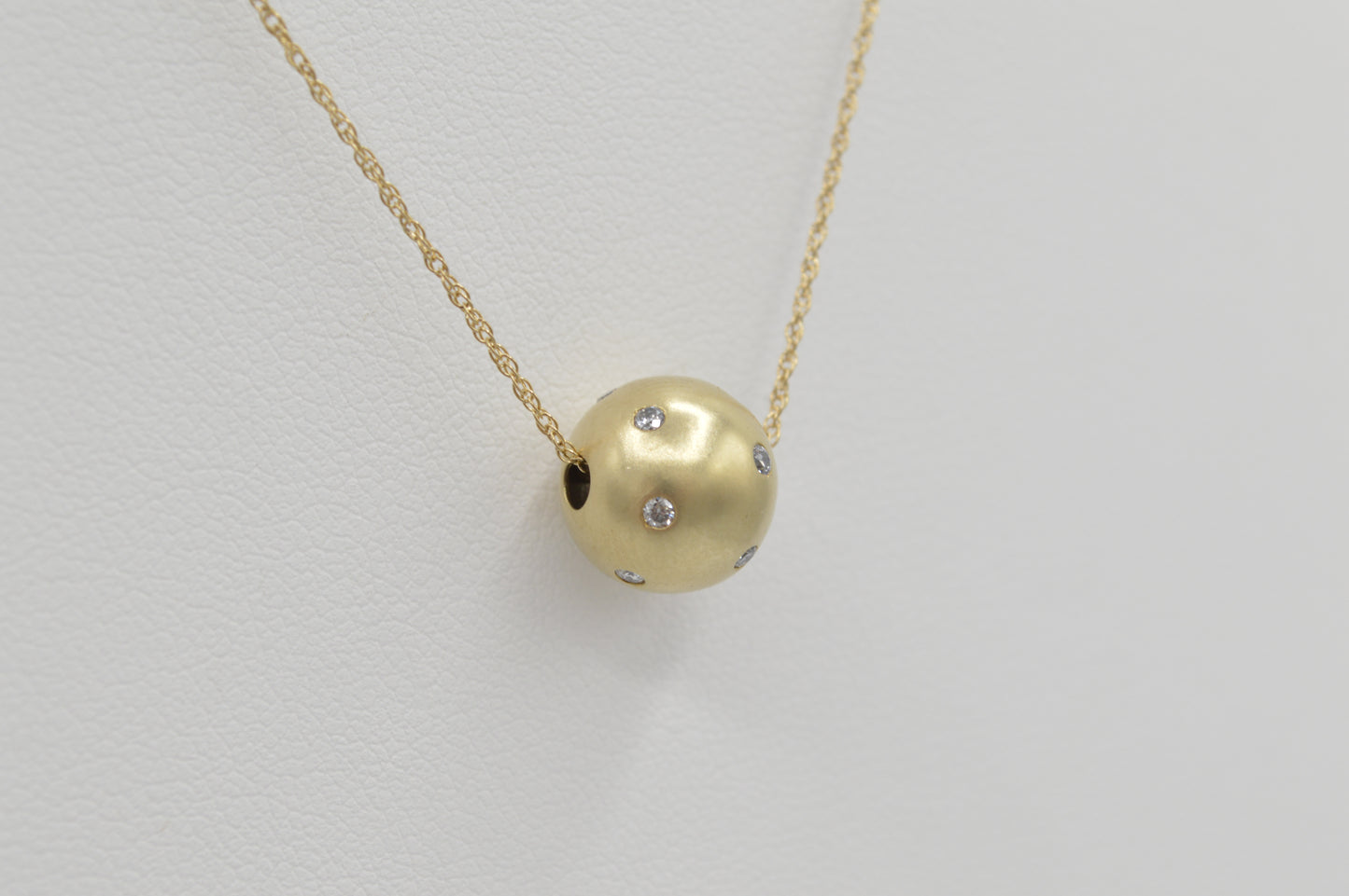 Diamond Donut Necklace, 18"