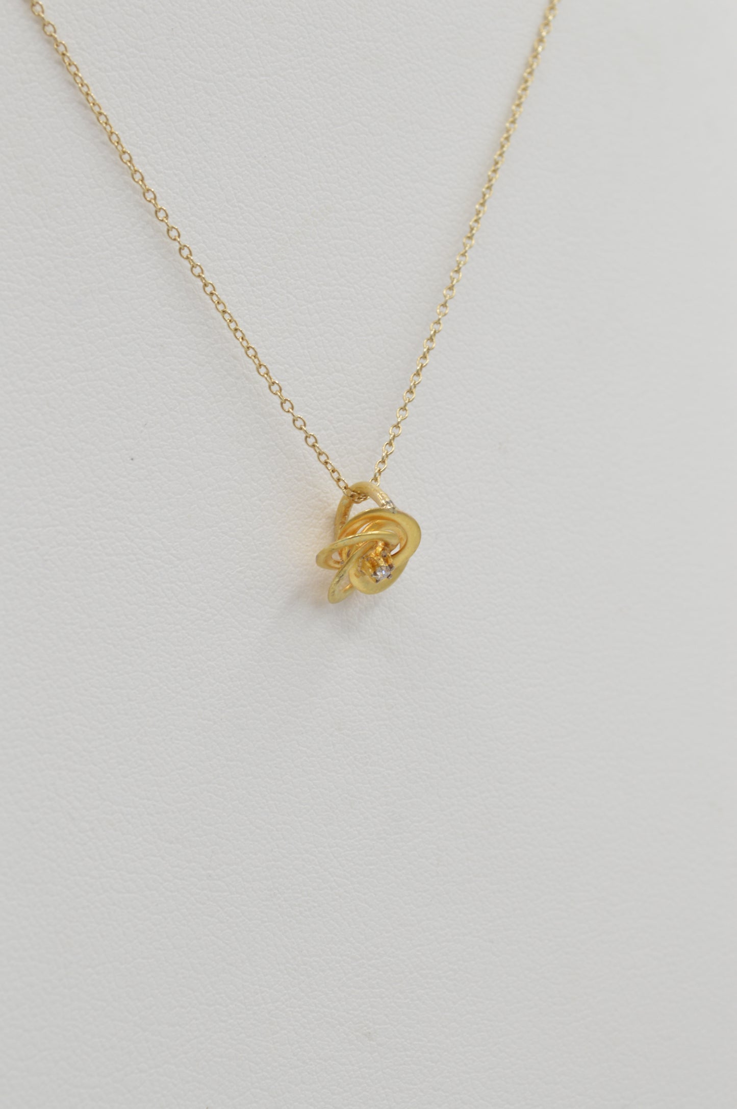 Infinity-Flower Charm, 18k