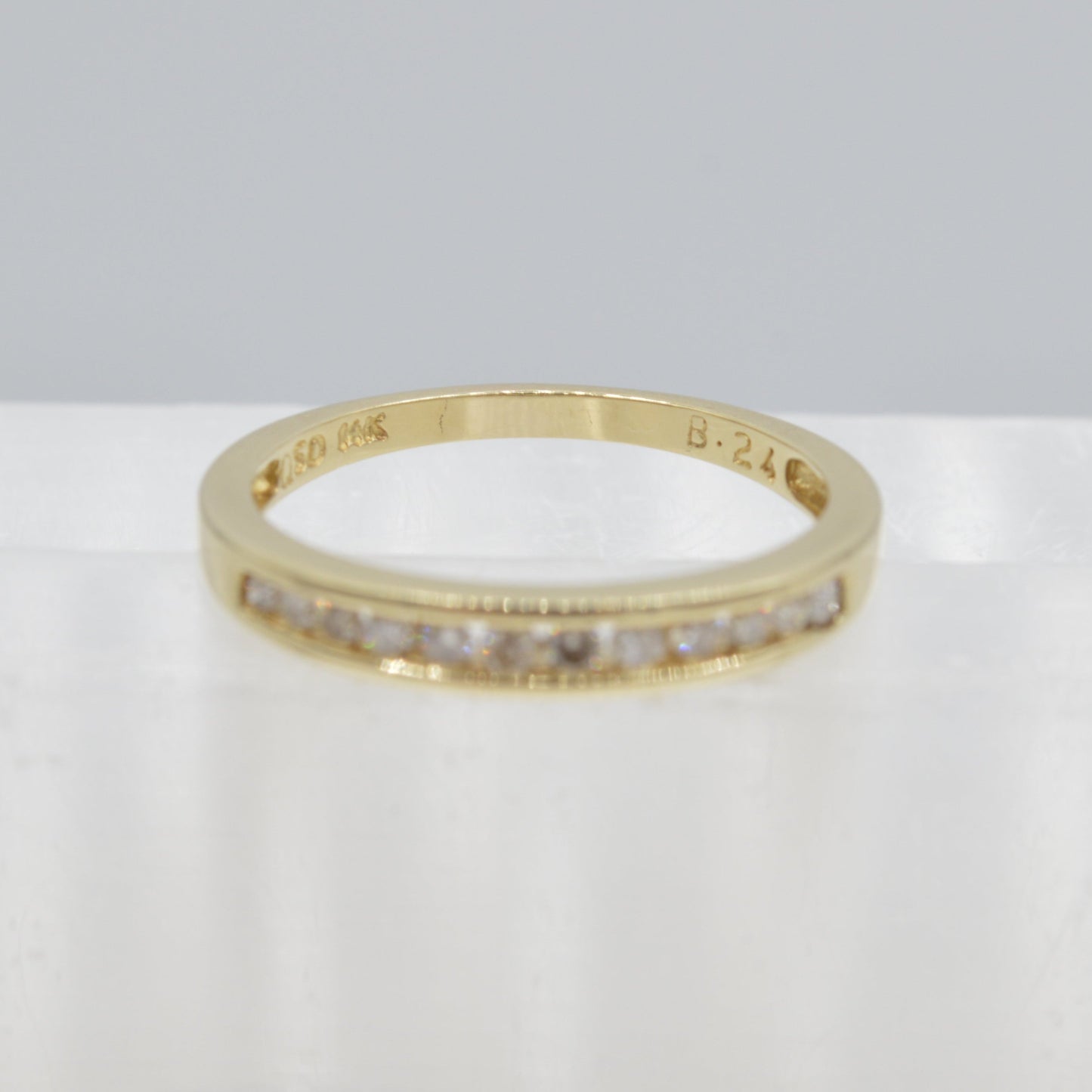 Classic Diamond Stacker