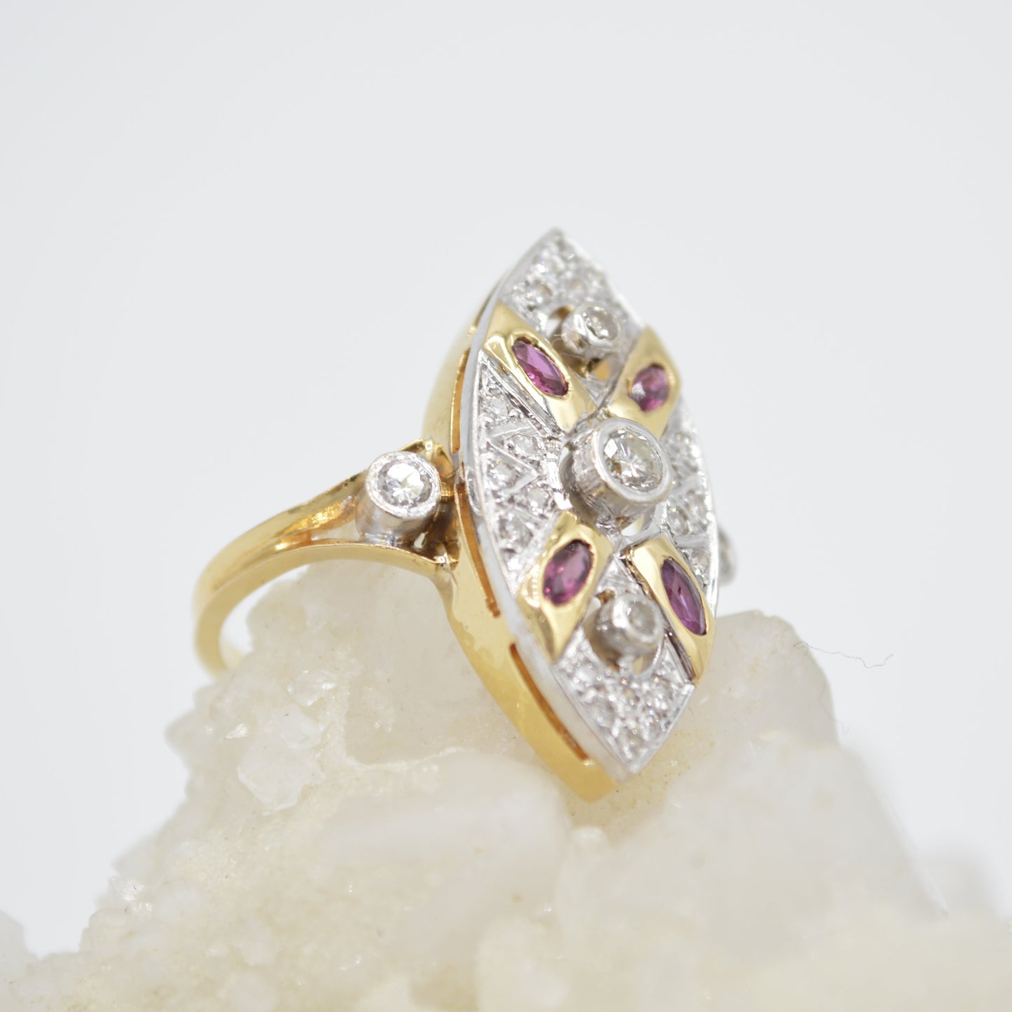 Aurora Navette Ring