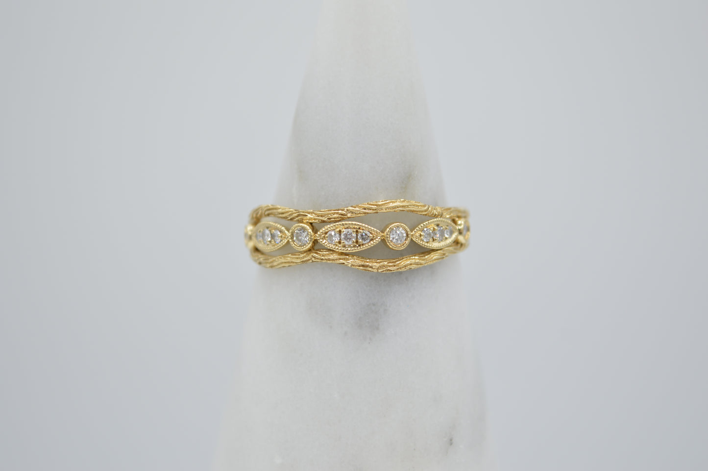 Deco•Diamond Ring
