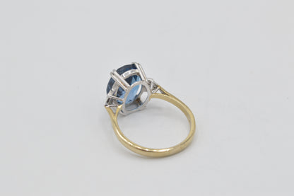 London Blue Topaz Ring, 9k