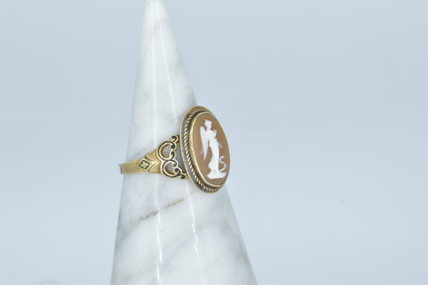 Cameo Ring