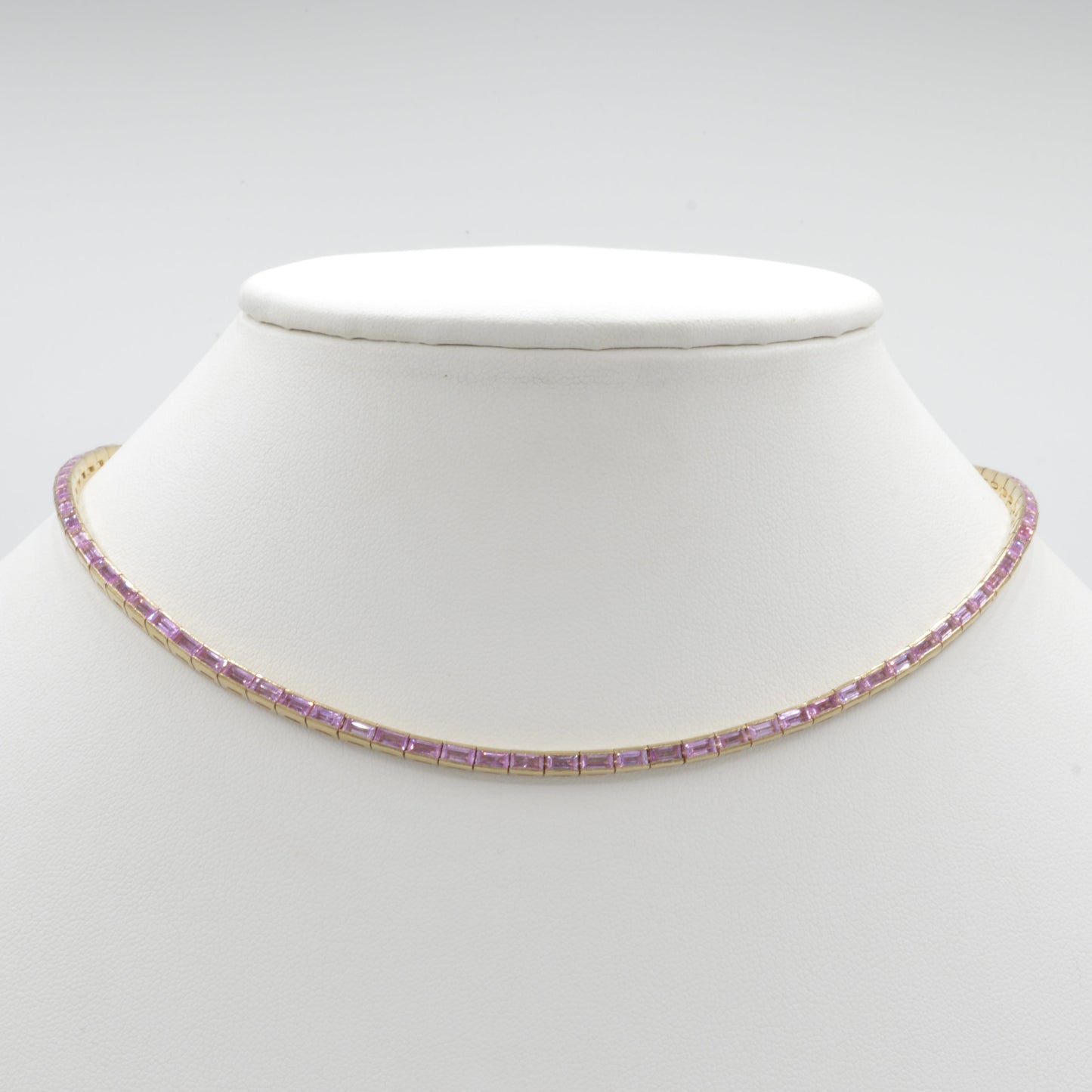 Pink Pink Sapphire Collar