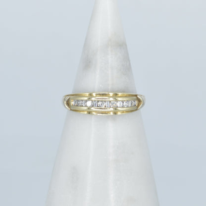 Baguette & Round Diamond Ring