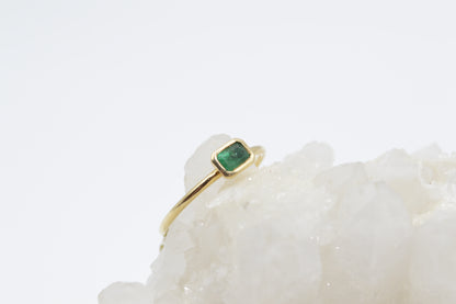 Dainty Bezel Ring