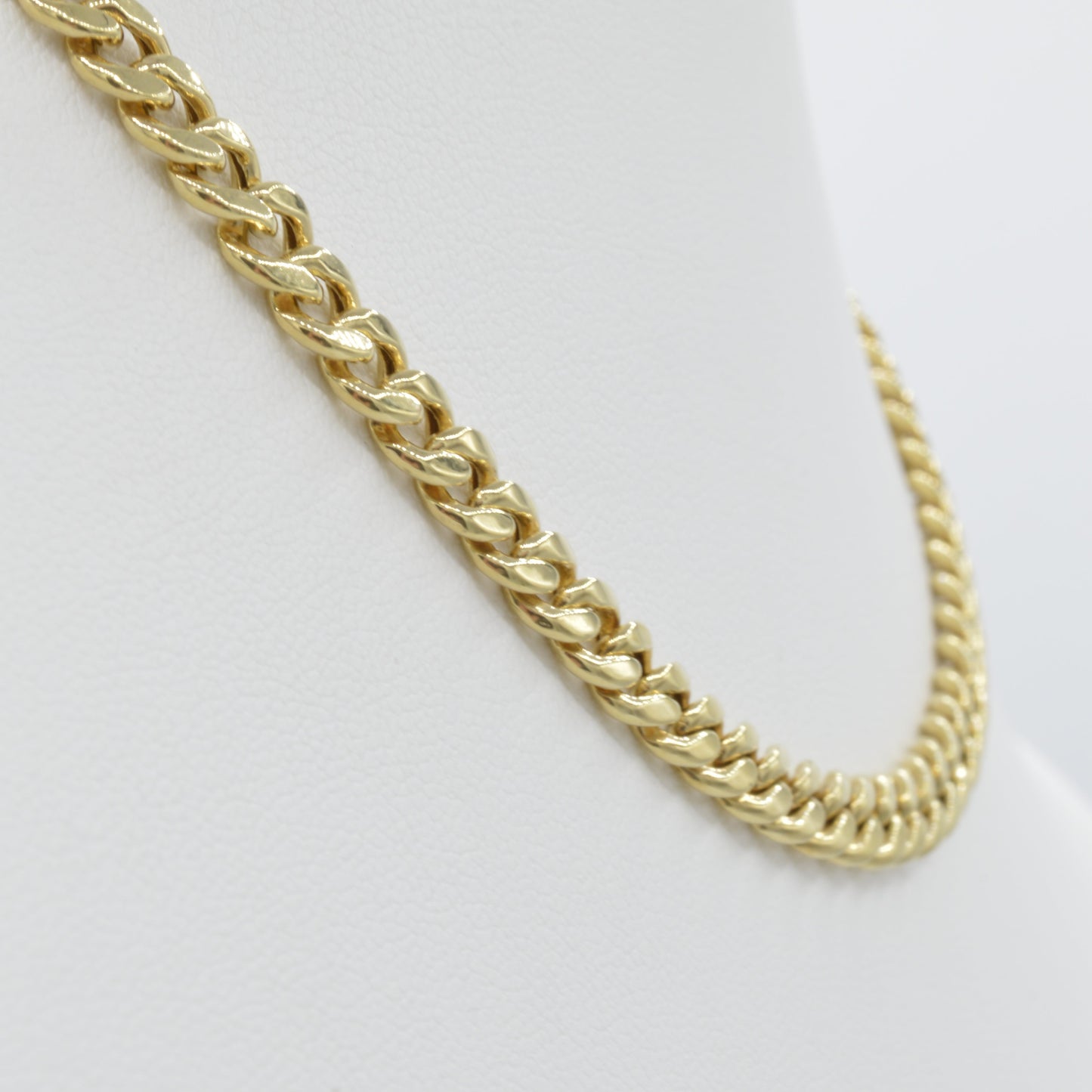 Classic Curb Necklace