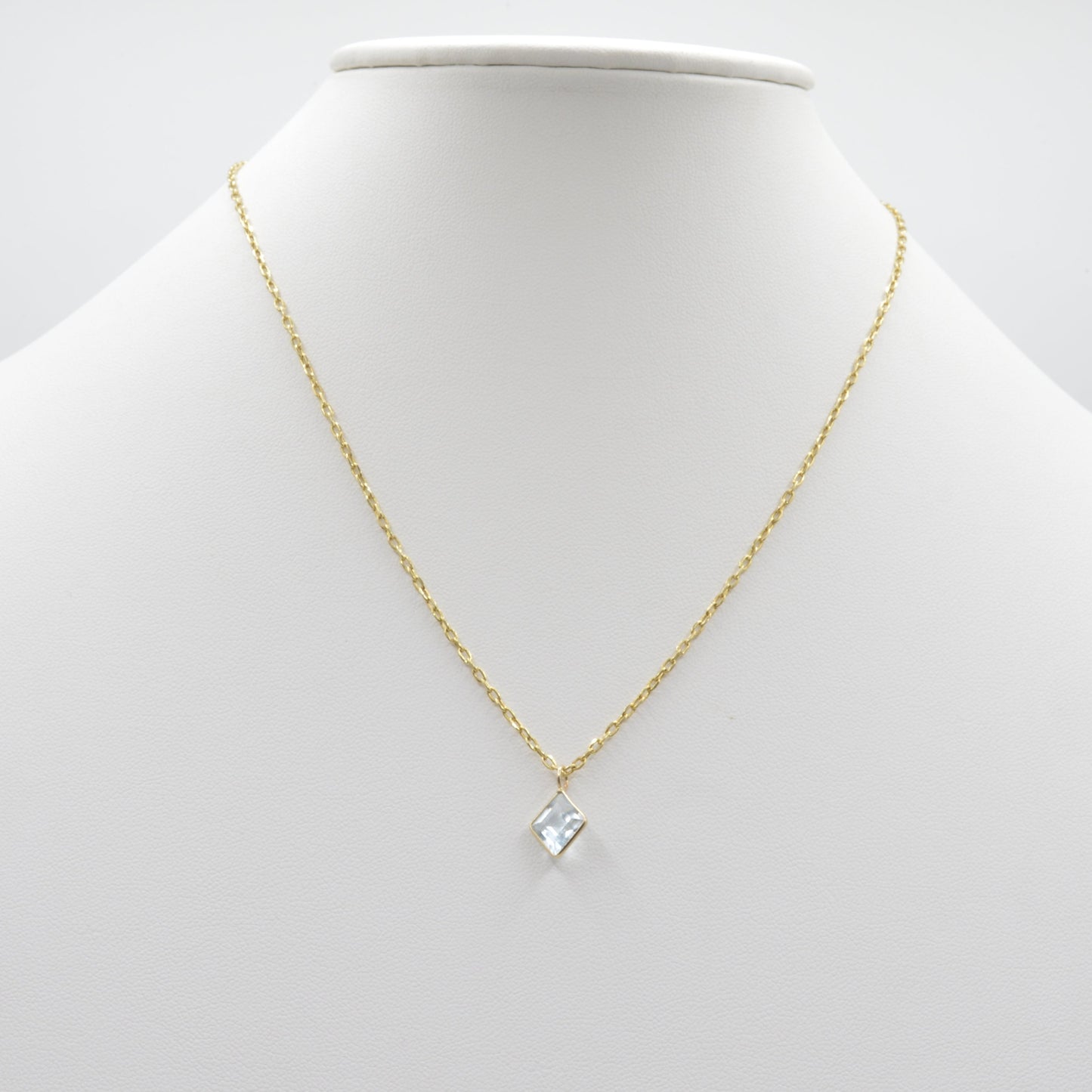 Dainty Aquamarine Necklace