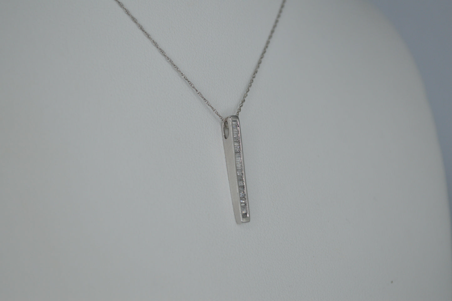 White Gold & Diamond Necklace