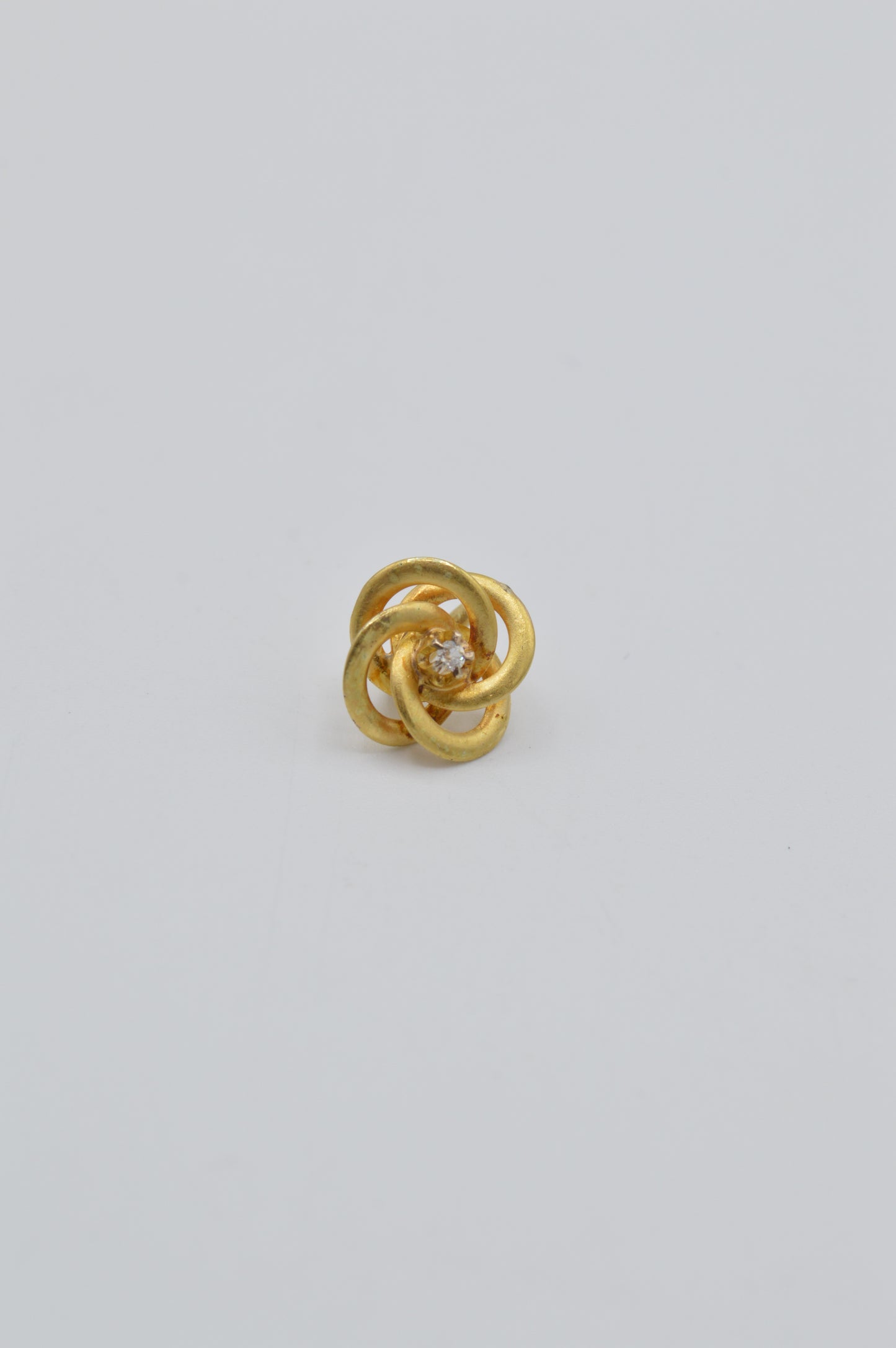 Infinity-Flower Charm, 18k