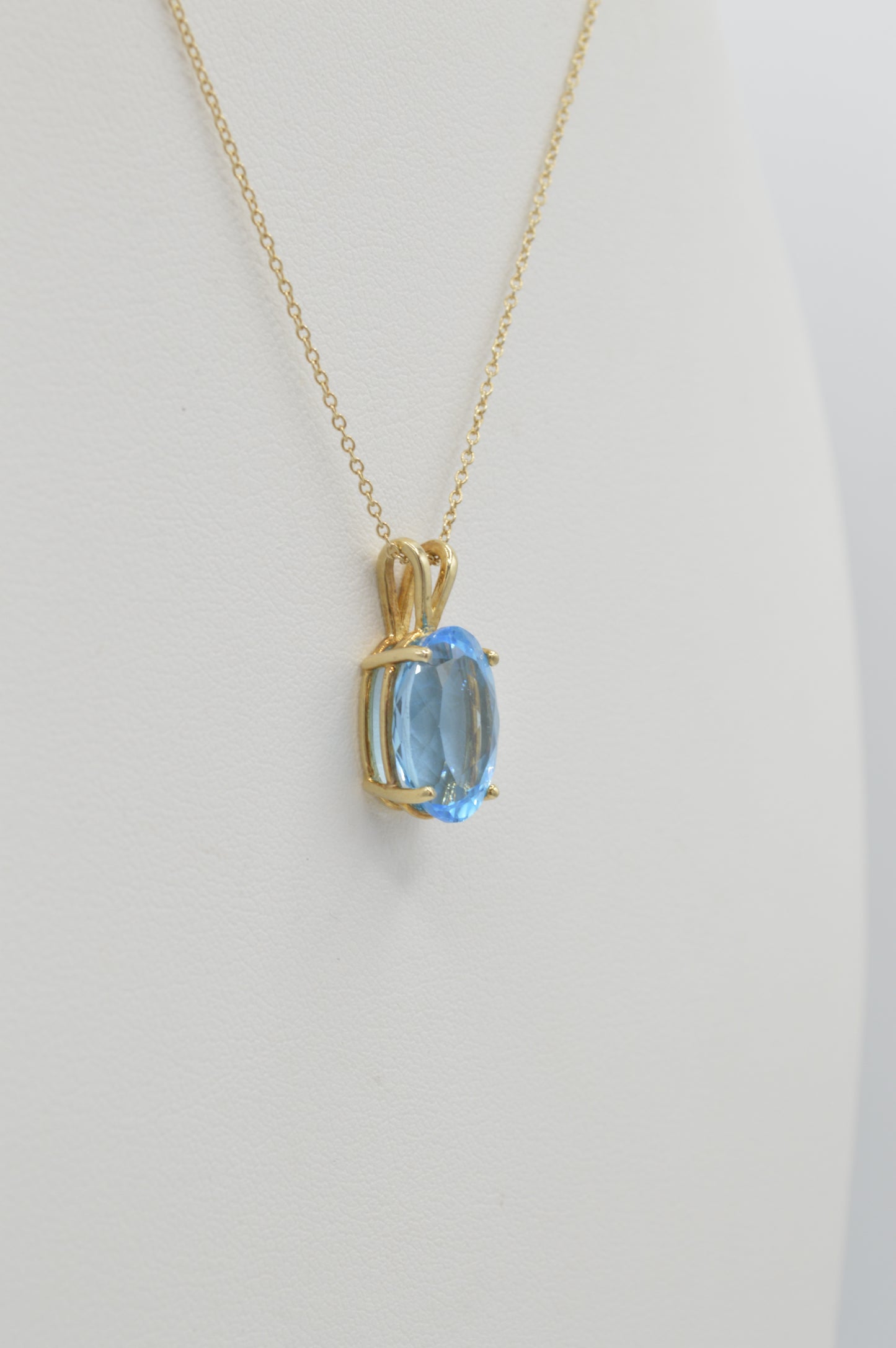 Blue Topaz Pendant, 14k