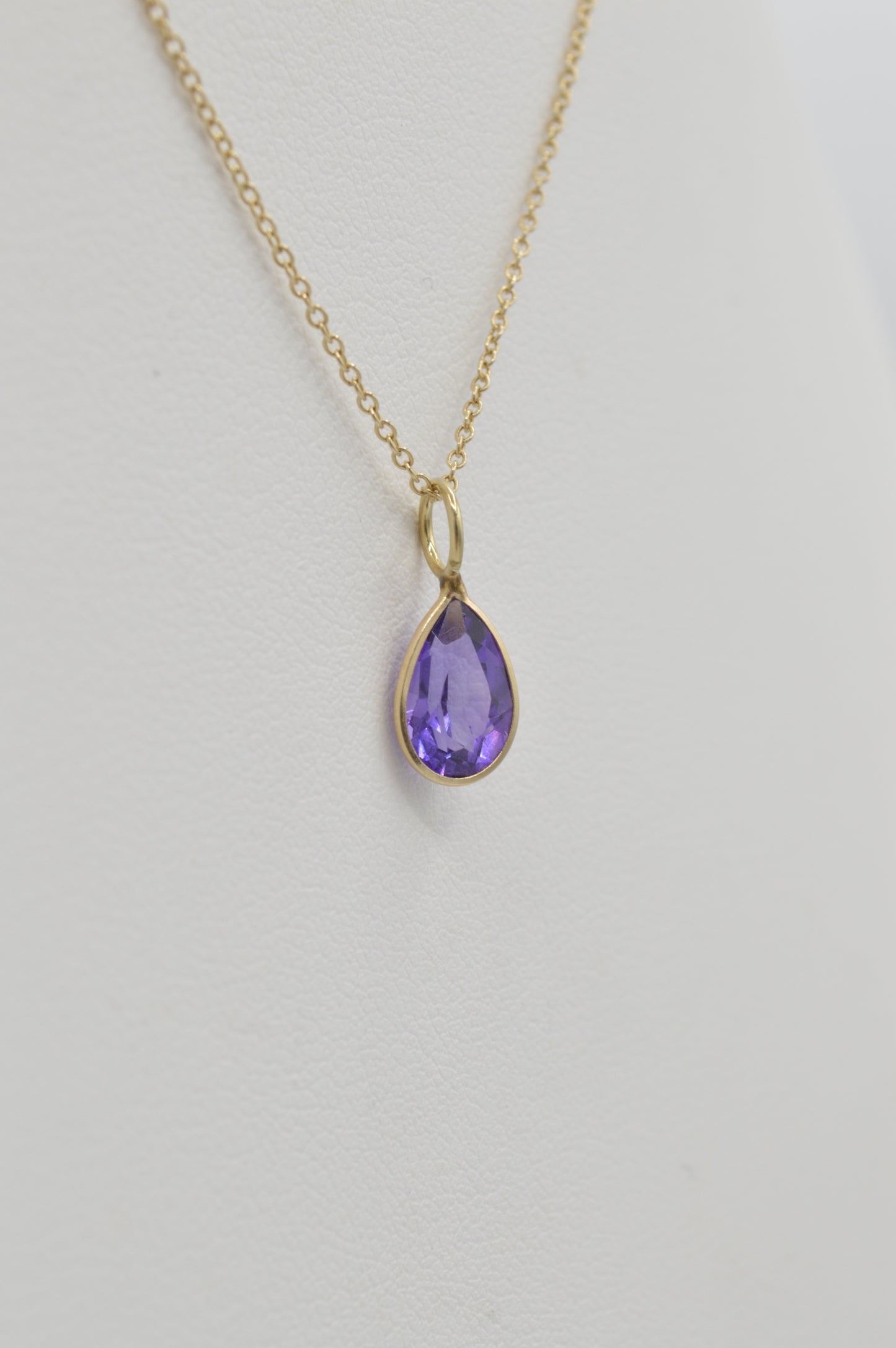 Pear Amethyst Charm, 14k