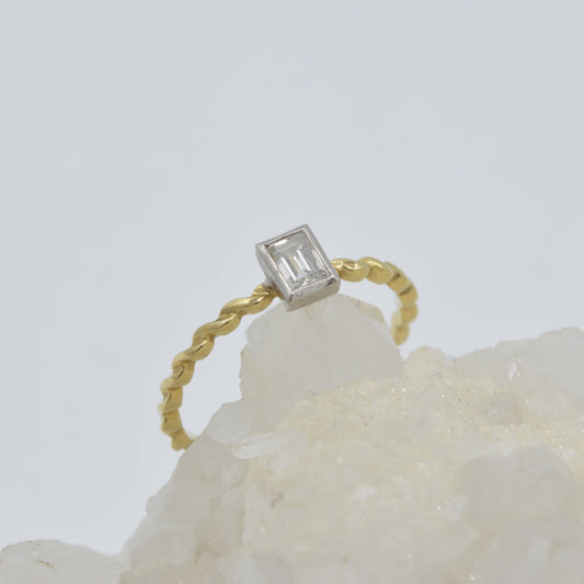 Rectangle Diamond Ring, 18k