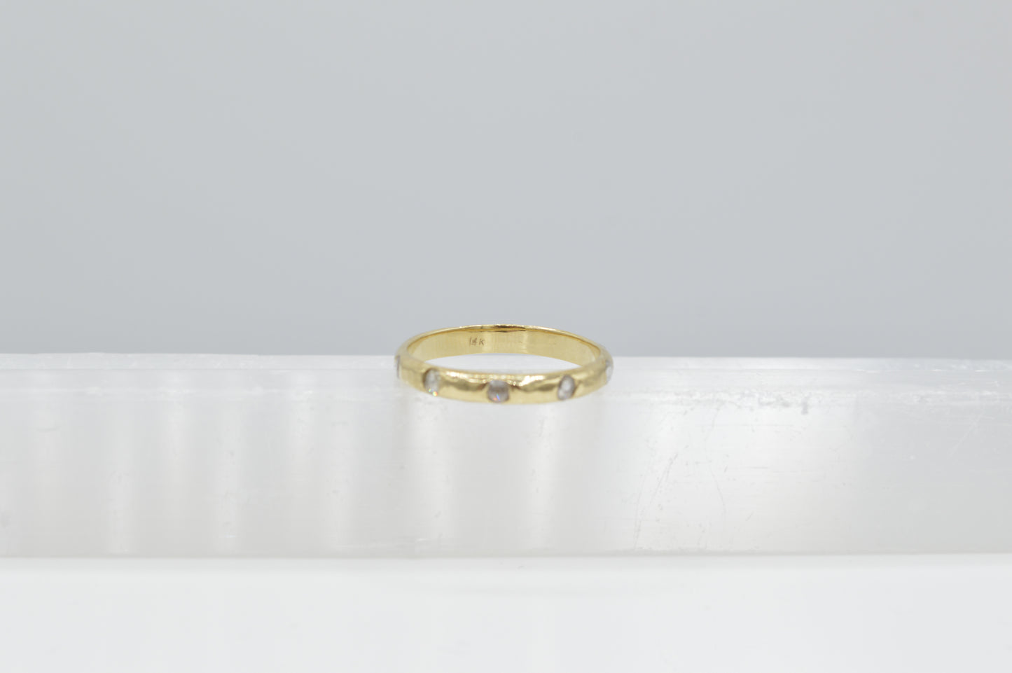 Hammered Band w. Diamonds