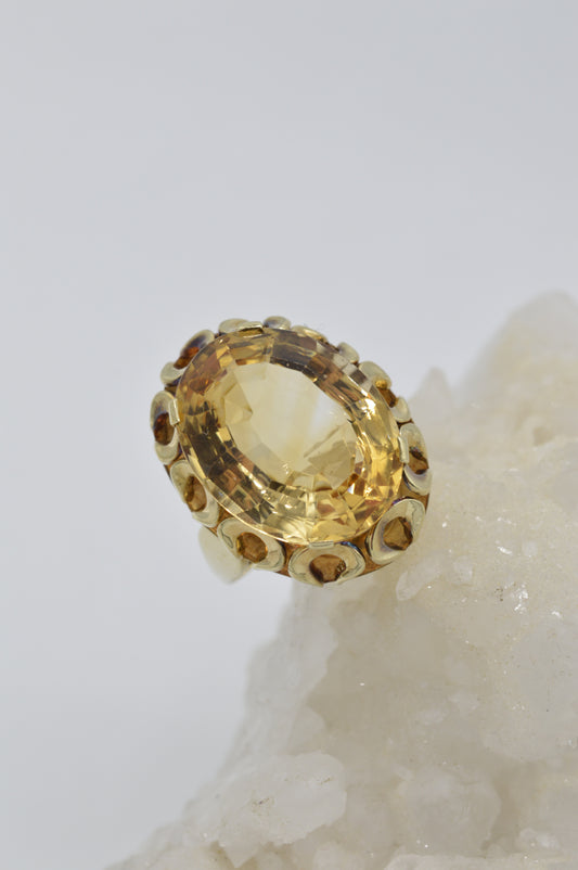 Oval Citrine Ring